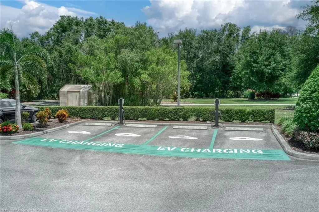 2351 Lakeview Drive Sebring FL 33870