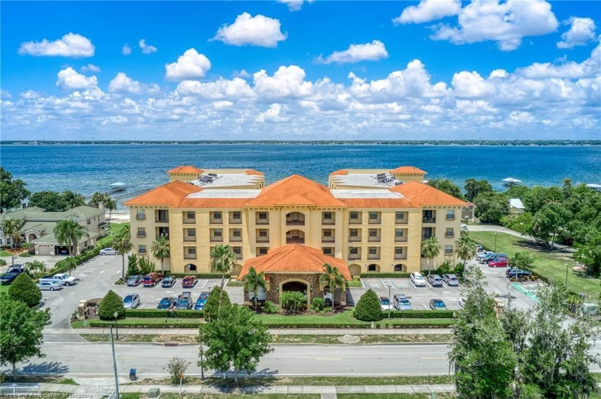 2351 Lakeview Drive Sebring FL 33870