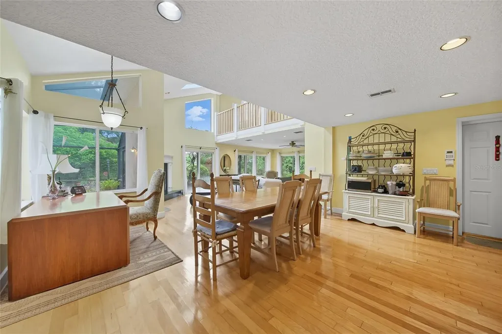 15507 N Himes Avenue Tampa FL 33618