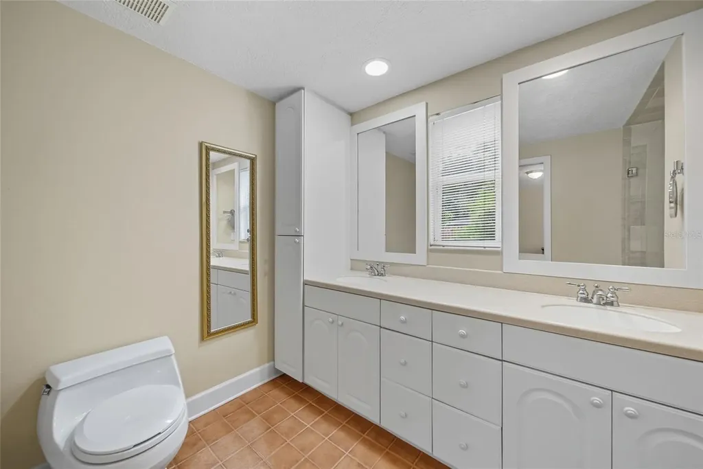 15507 N Himes Avenue Tampa FL 33618