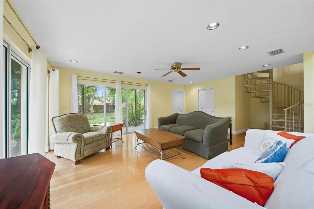 15507 N Himes Avenue Tampa FL 33618