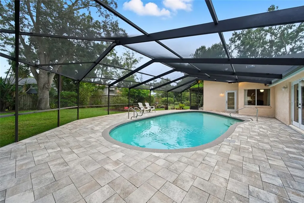 15507 N Himes Avenue Tampa FL 33618