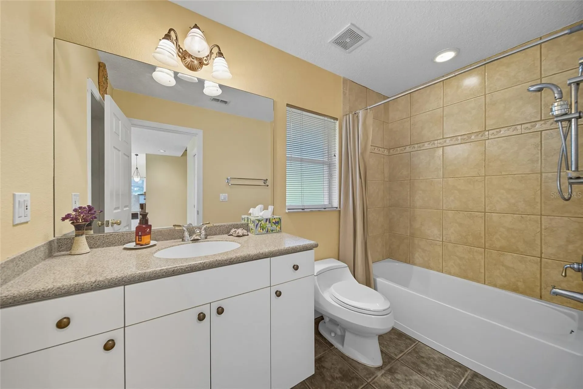 15507 N Himes Avenue Tampa FL 33618