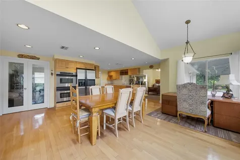 15507 N Himes Avenue Tampa FL 33618