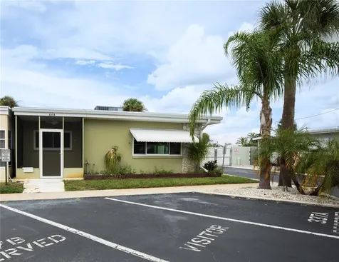 250 Rosery Road NW Largo FL 33770