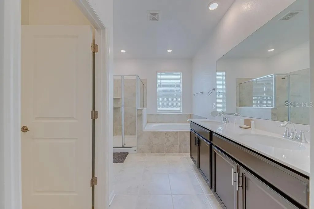 9327 Sommerset Hills Drive Davenport FL 33896