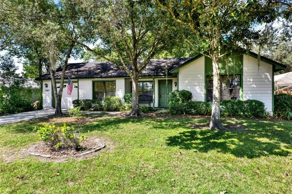260 W 3rd Street Chuluota FL 32766