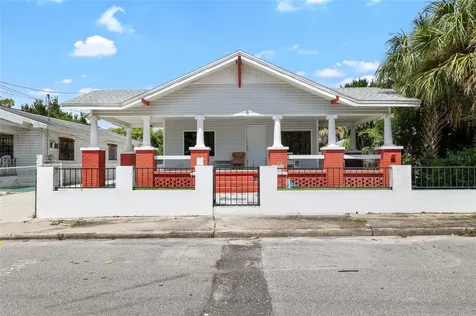 1318 E Louise Avenue Tampa FL 33603