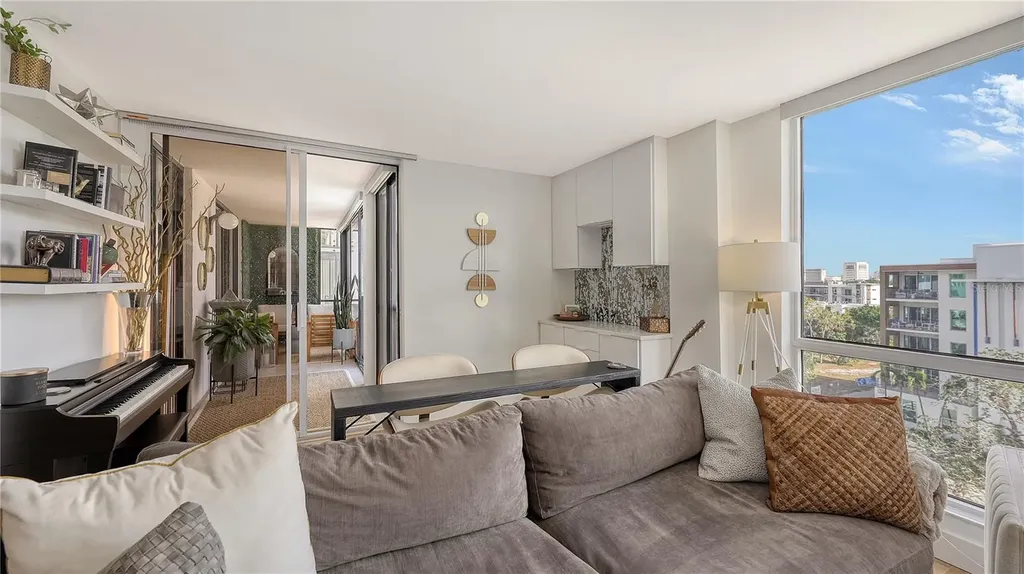 707 S Gulfstream Avenue Sarasota FL 34236