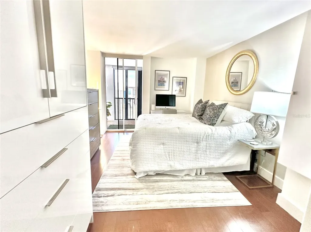 707 S Gulfstream Avenue Sarasota FL 34236