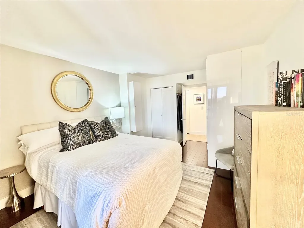 707 S Gulfstream Avenue Sarasota FL 34236