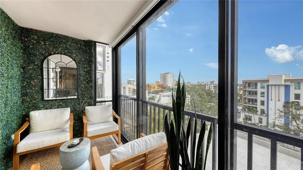 707 S Gulfstream Avenue Sarasota FL 34236