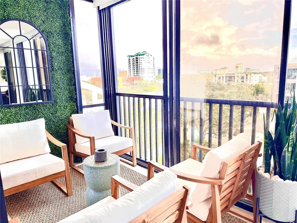 707 S Gulfstream Avenue Sarasota FL 34236