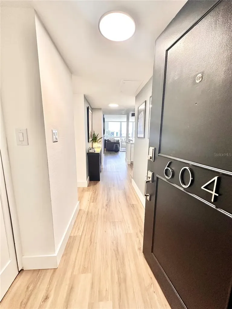 707 S Gulfstream Avenue Sarasota FL 34236