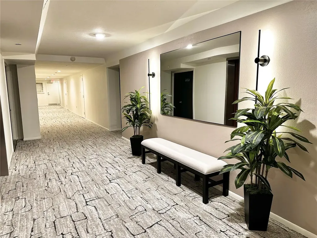 707 S Gulfstream Avenue Sarasota FL 34236