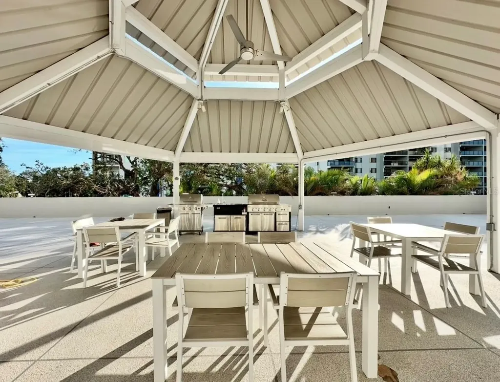 707 S Gulfstream Avenue Sarasota FL 34236