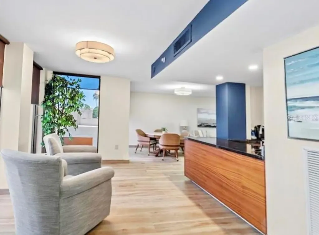 707 S Gulfstream Avenue Sarasota FL 34236