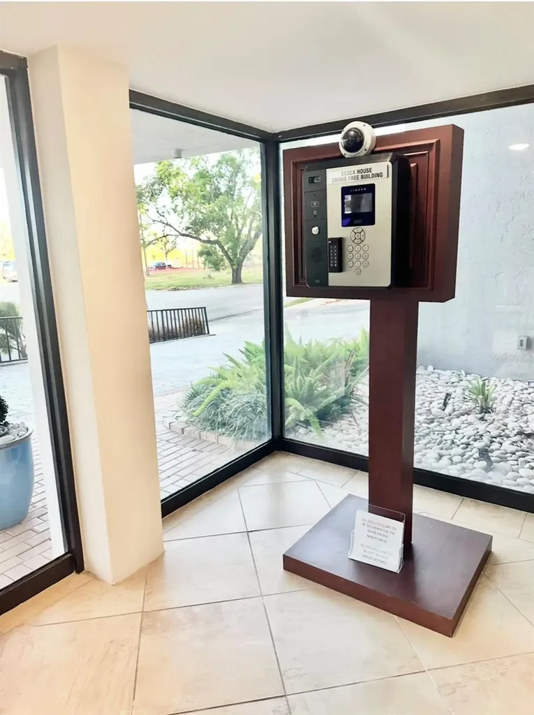 707 S Gulfstream Avenue Sarasota FL 34236