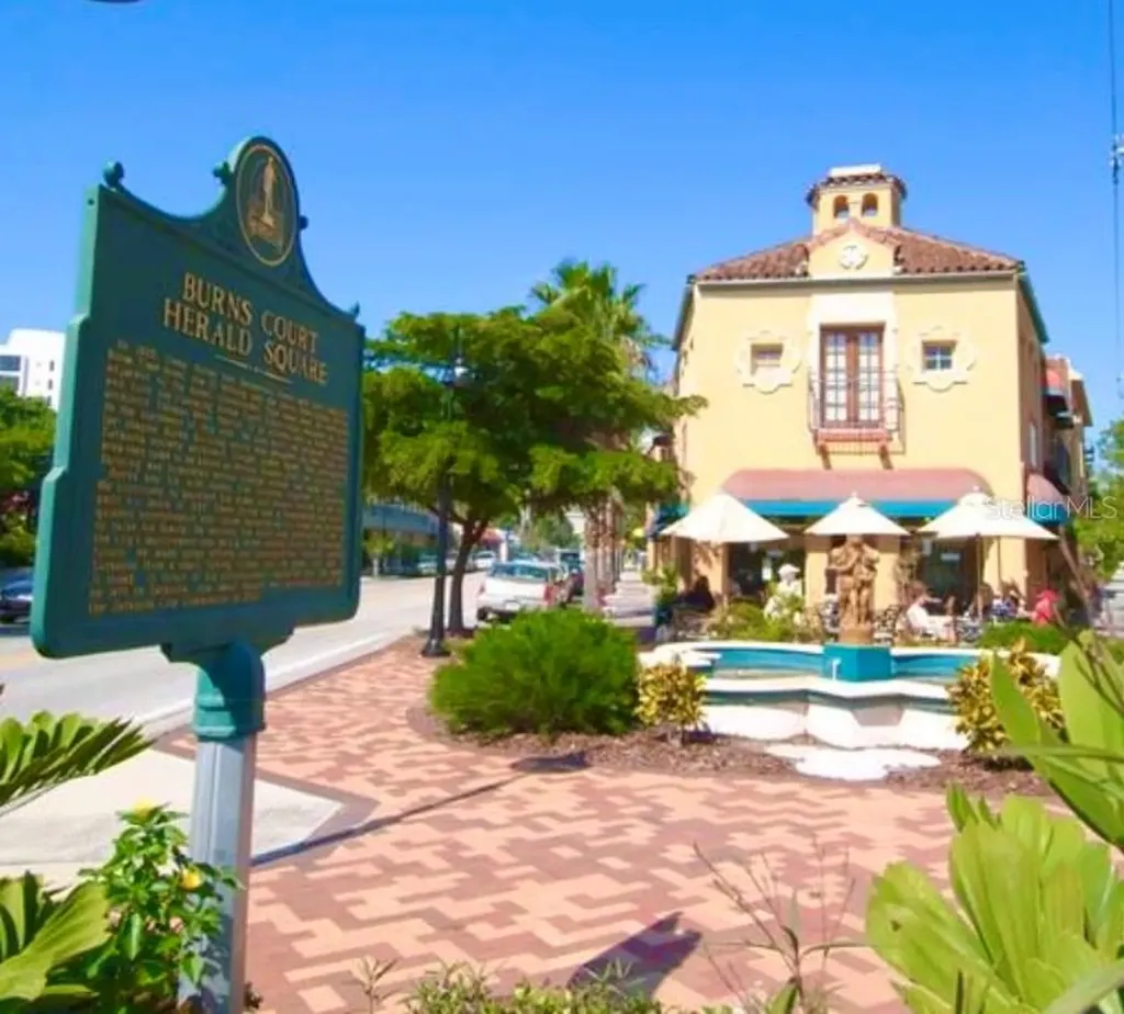 707 S Gulfstream Avenue Sarasota FL 34236