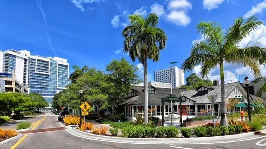 707 S Gulfstream Avenue Sarasota FL 34236