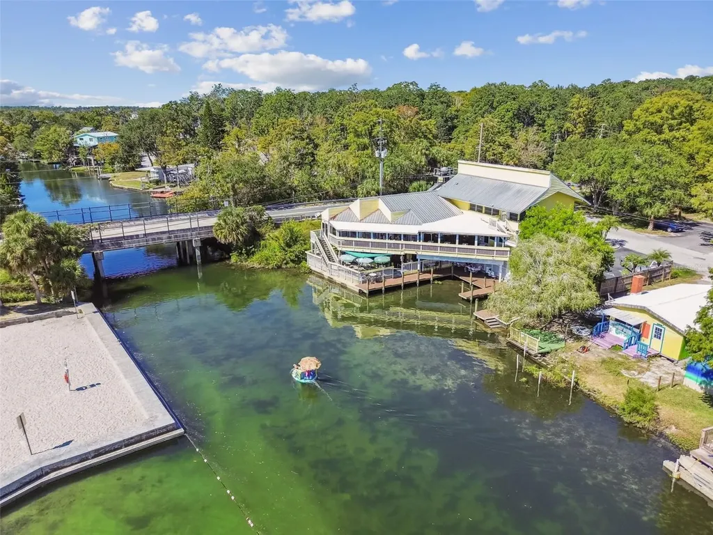 7154 Shoal Line Boulevard Weeki Wachee FL 34607