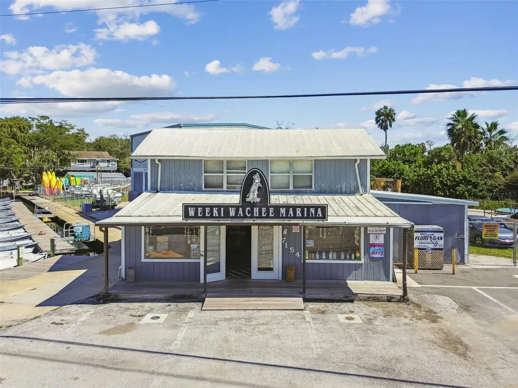 7154 Shoal Line Boulevard Weeki Wachee FL 34607