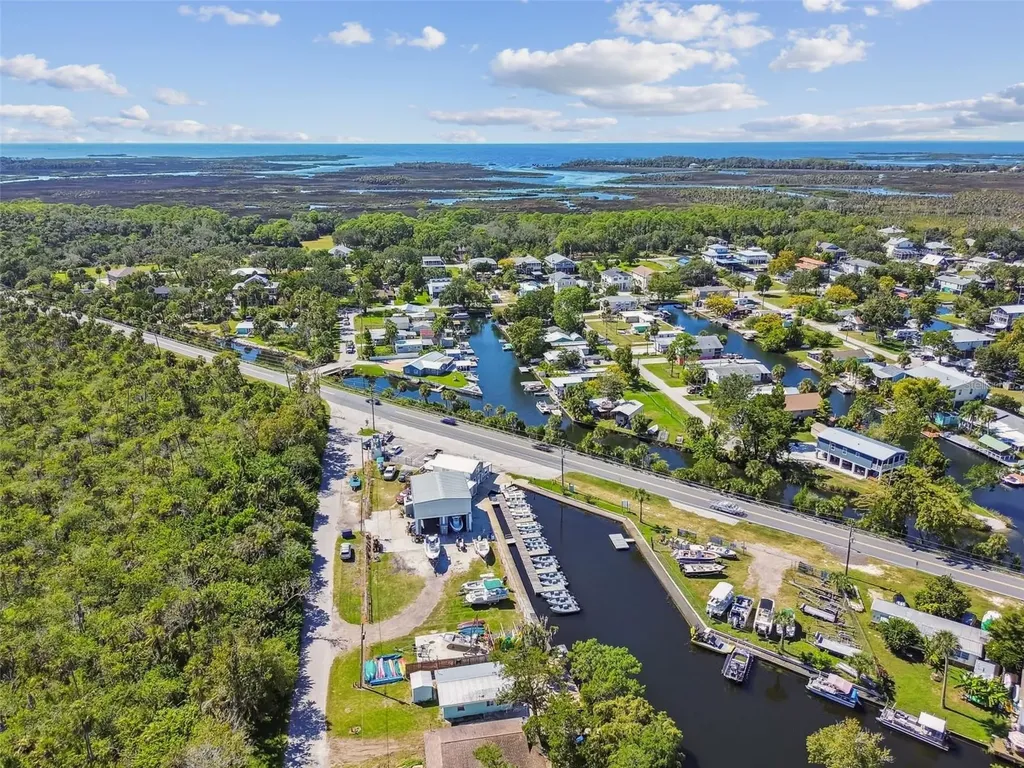 7154 Shoal Line Boulevard Weeki Wachee FL 34607