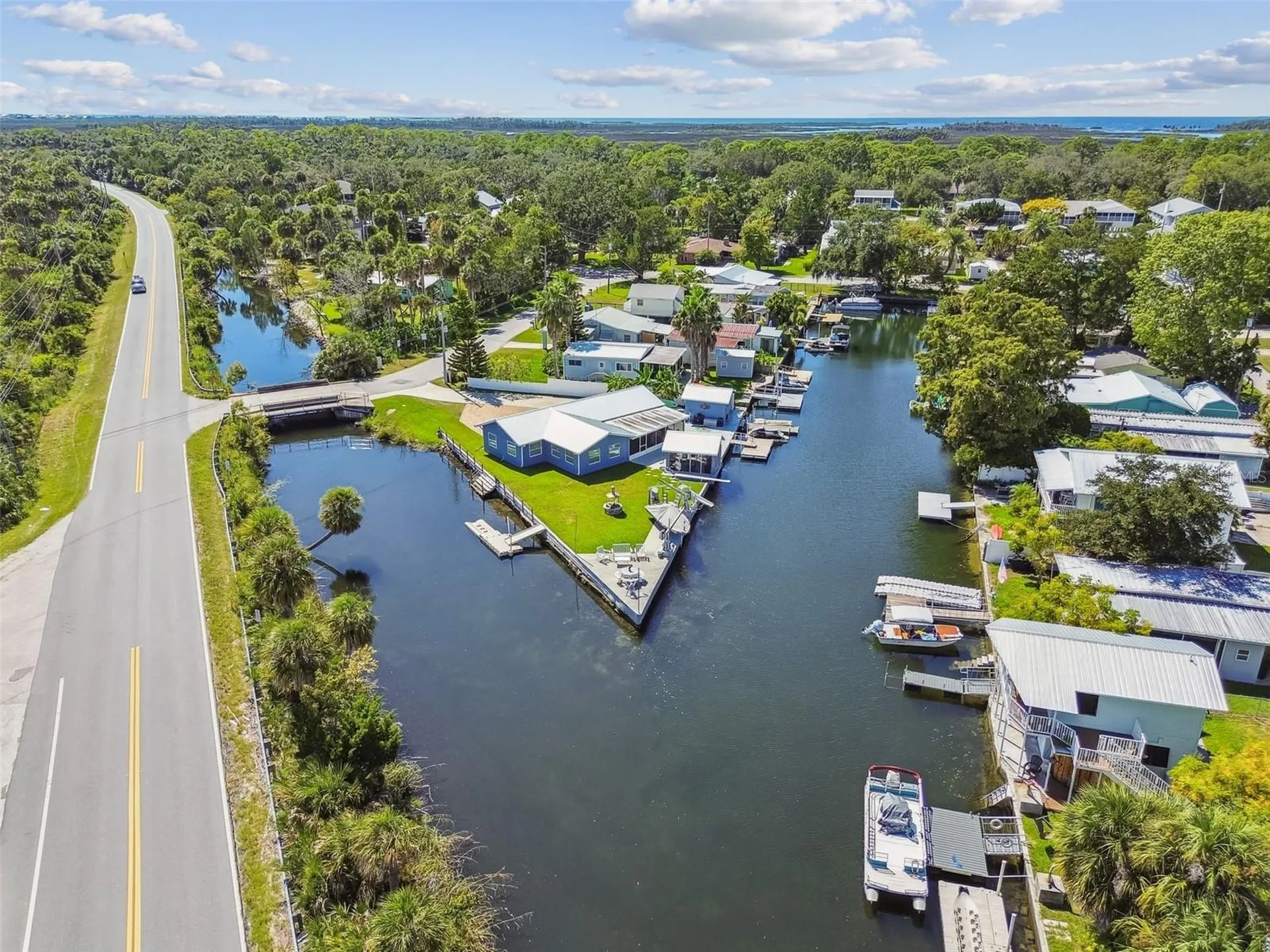 7154 Shoal Line Boulevard Weeki Wachee FL 34607