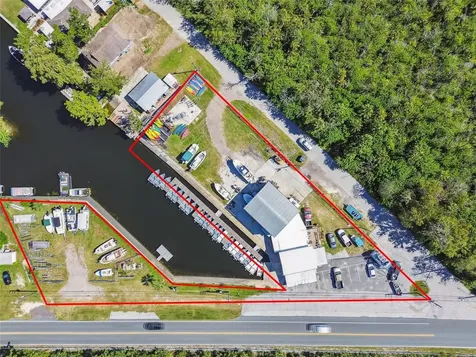 7154 Shoal Line Boulevard Weeki Wachee FL 34607