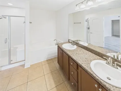 14211 Edinburgh Moor Drive Wimauma FL 33598