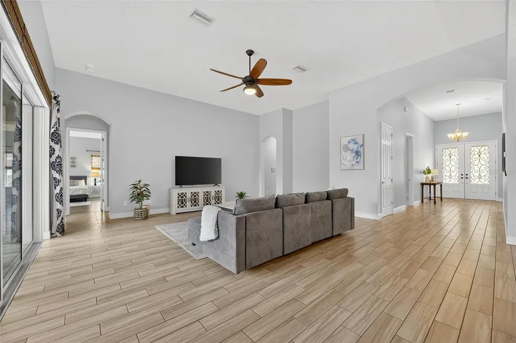 7223 Bowspirit Place Apollo Beach FL 33572