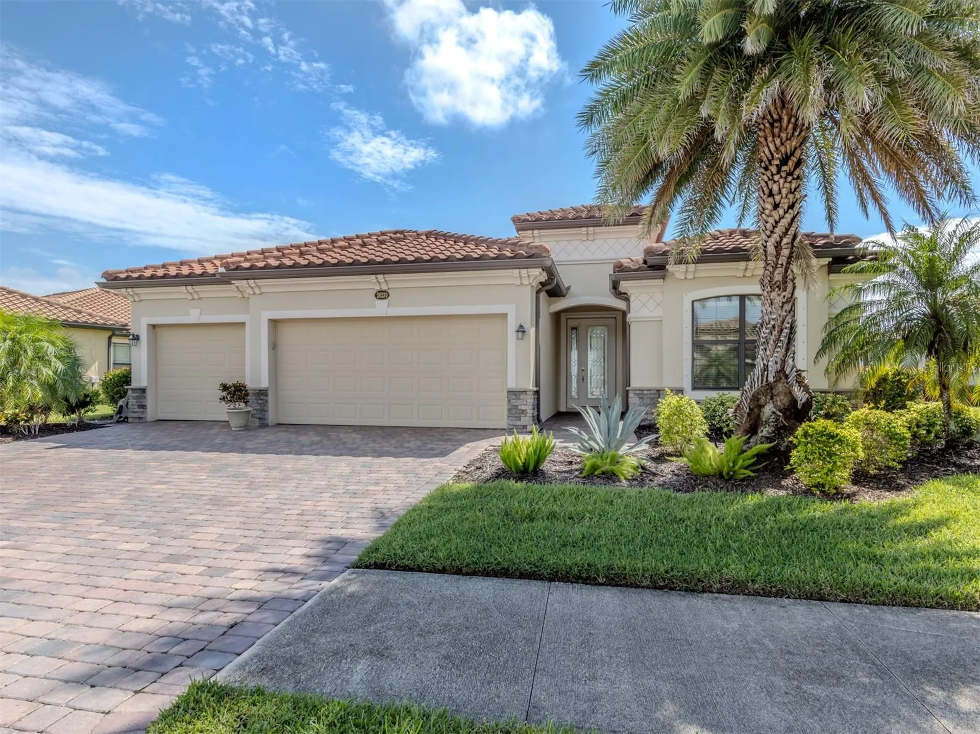 20230 Granlago Drive Venice FL 34293