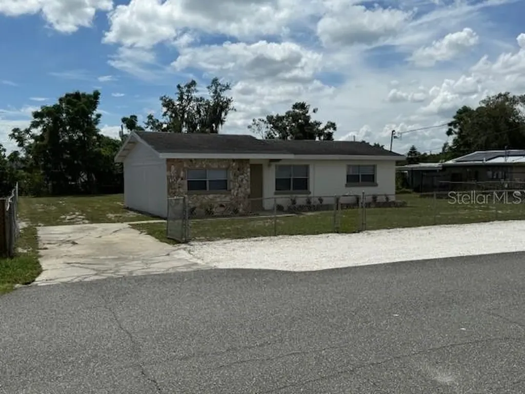 239 Tyler Street Lake Wales FL 33859