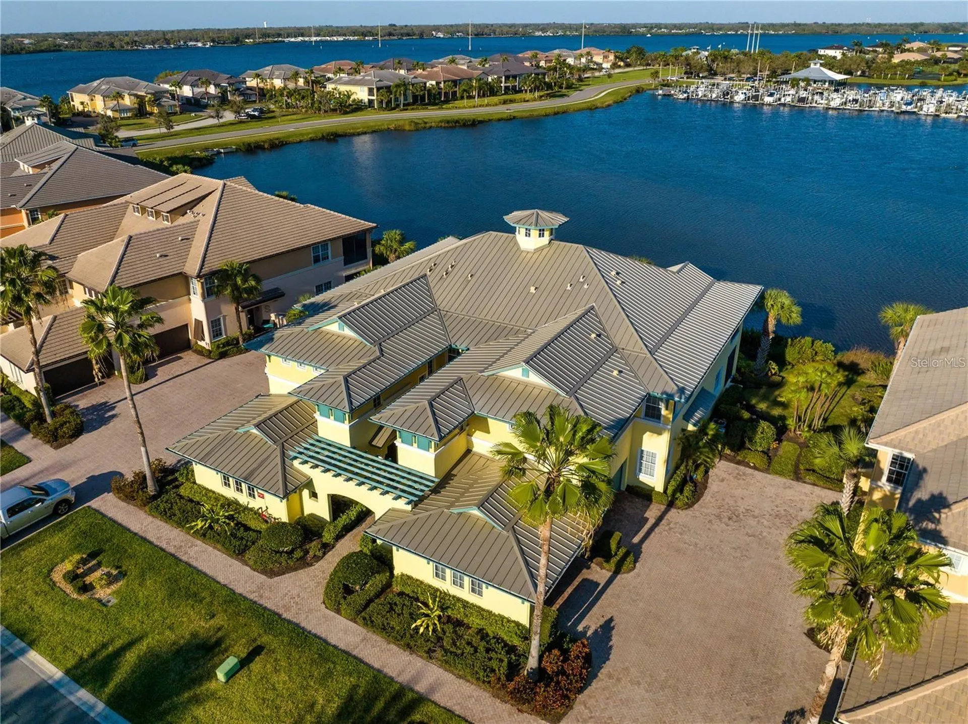 1121 Riverscape Street Bradenton FL 34208