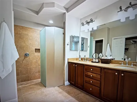 1121 Riverscape Street Bradenton FL 34208