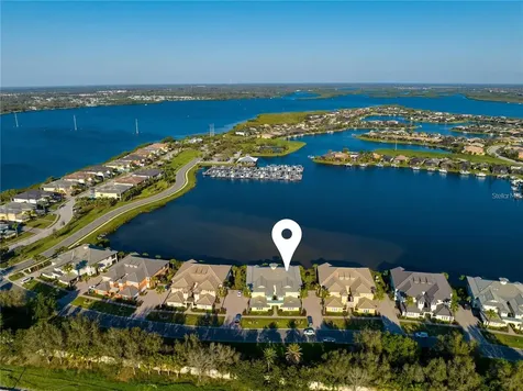 1121 Riverscape Street Bradenton FL 34208