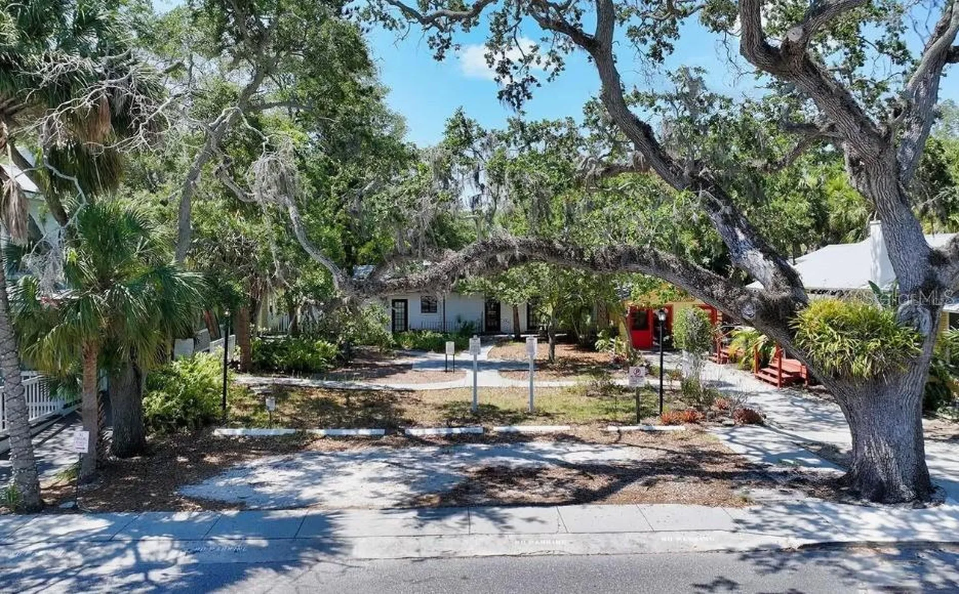 1930 Adams Lane Sarasota FL 34236