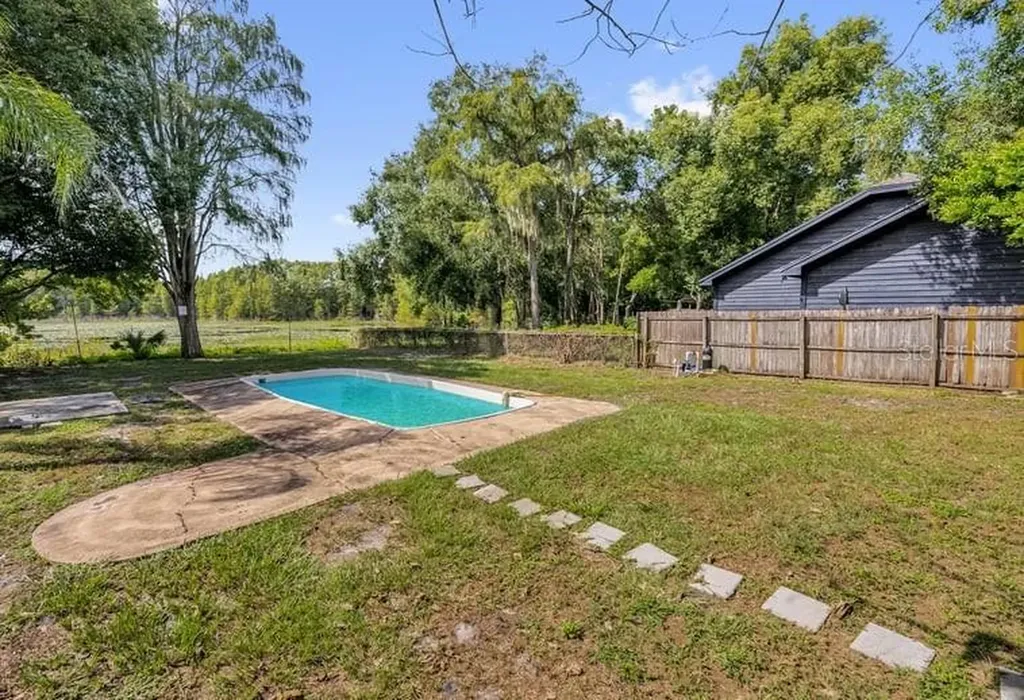 1260 Seminola Boulevard Casselberry FL 32707