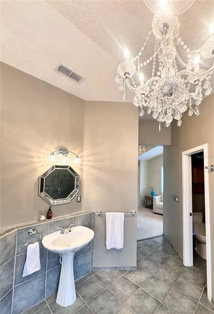4574 Sailbreeze Court Orlando FL 32810