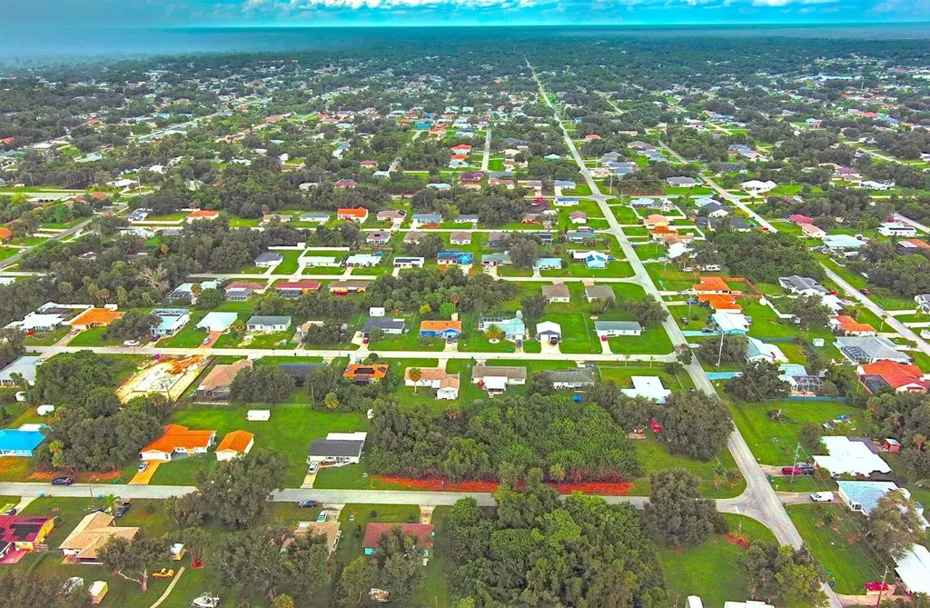 21511 Carleton Avenue Port Charlotte FL 33952