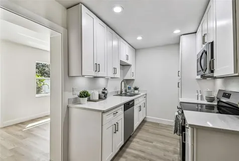 4726 W Knights Avenue Tampa FL 33611