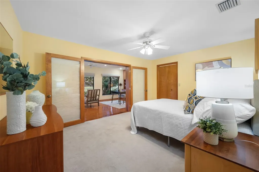 9807 Compass Point Way Tampa FL 33615