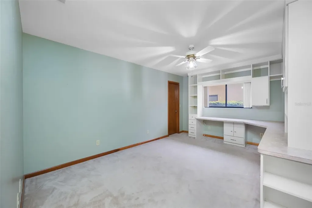 9807 Compass Point Way Tampa FL 33615