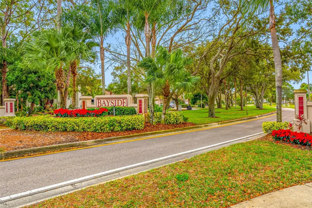 9807 Compass Point Way Tampa FL 33615