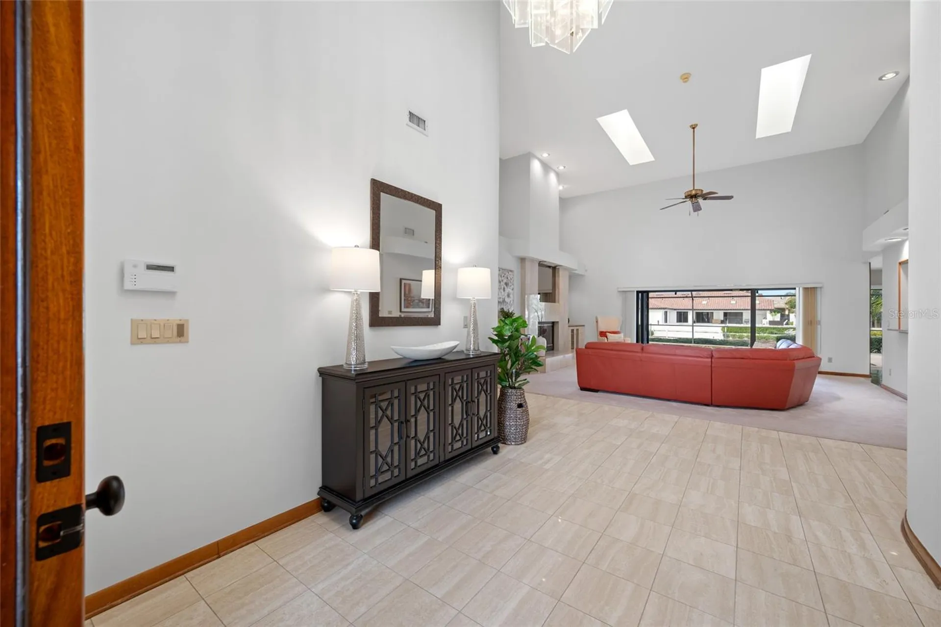9807 Compass Point Way Tampa FL 33615