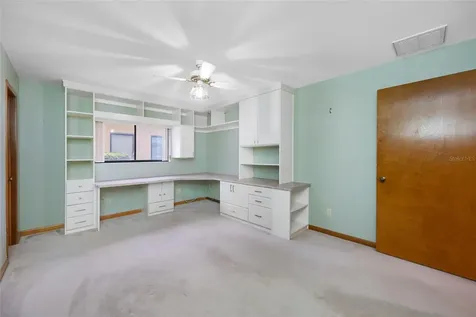 9807 Compass Point Way Tampa FL 33615
