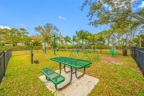 9807 Compass Point Way Tampa FL 33615