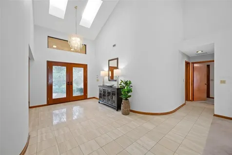 9807 Compass Point Way Tampa FL 33615