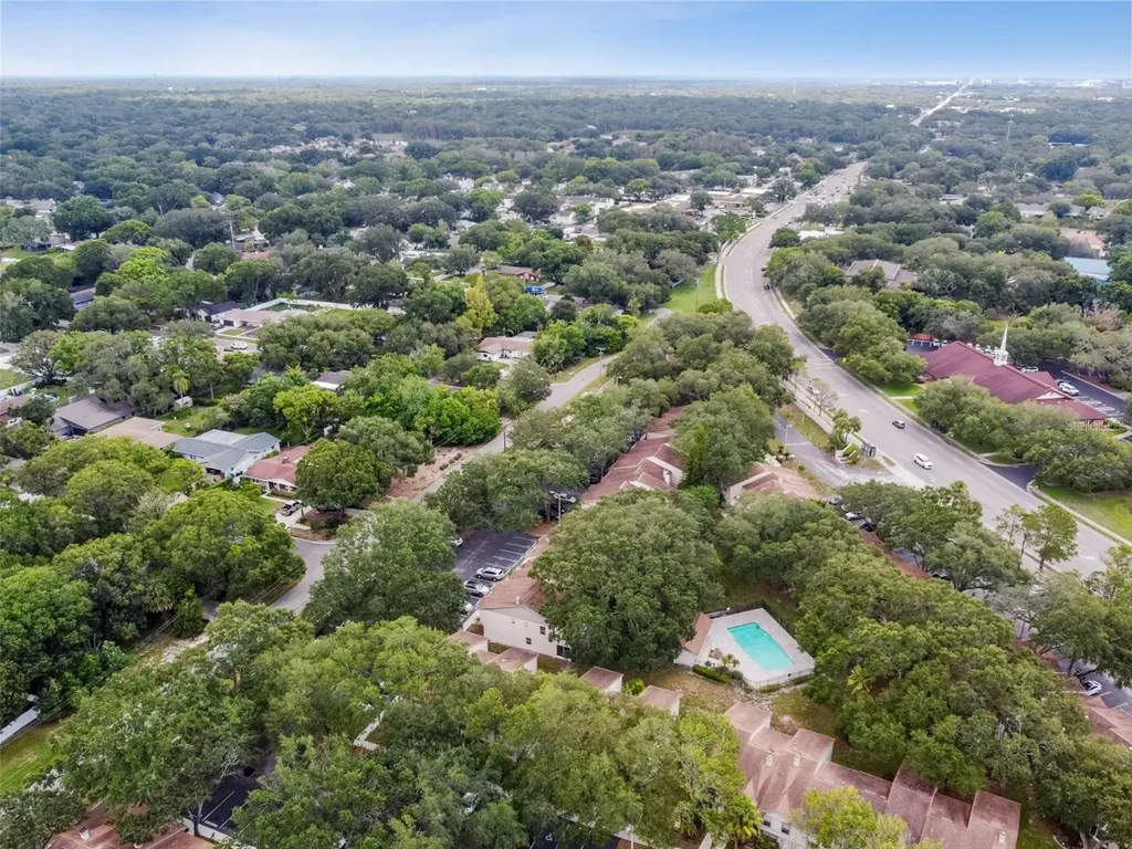 2124 Fletchers Point Circle Tampa FL 33613