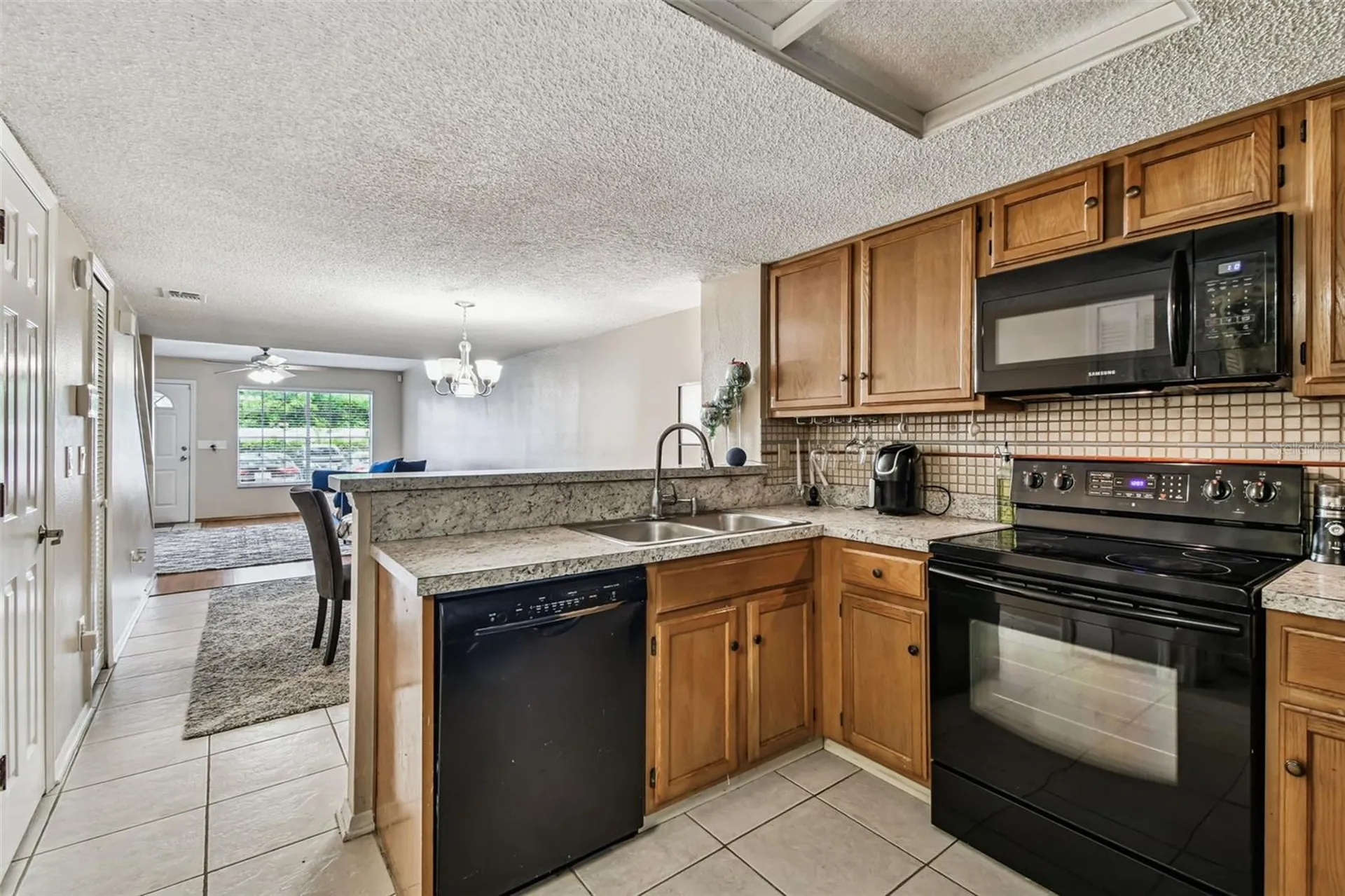 2124 Fletchers Point Circle Tampa FL 33613